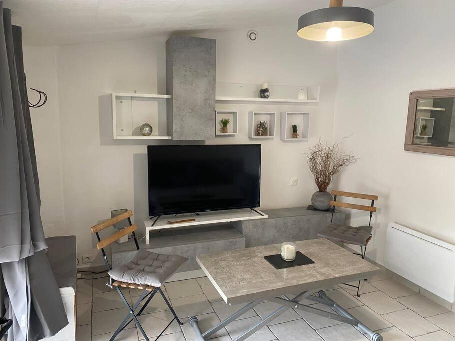 Charmante Maison Avec Piscine Gourdon  Eksteriør billede